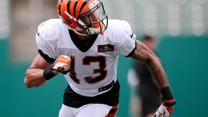 Rashaun Simonise playing professional football