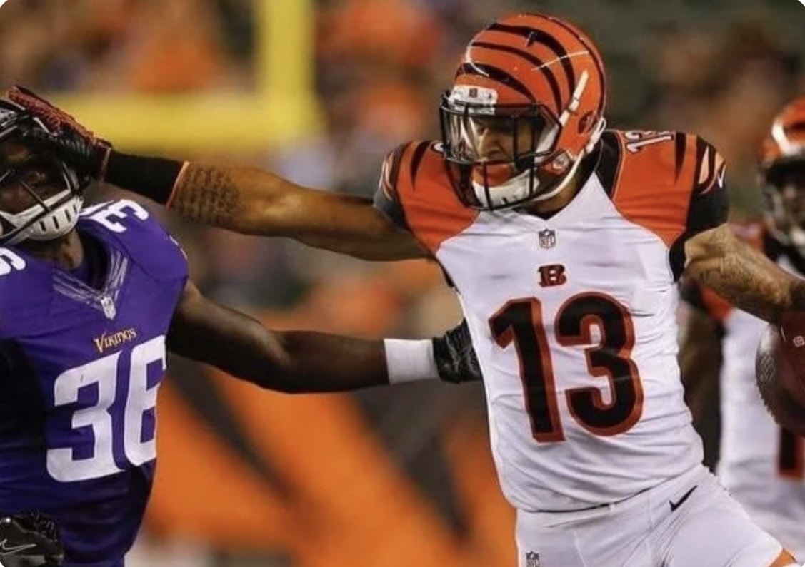 Rashaun Simonise playing for the Cincinnati Bengals